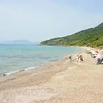 Varagoulis Giannis & Lenas דירה Paramonas (Corfu)