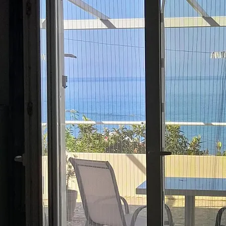 Varagoulis Giannis & Lenas Apartment