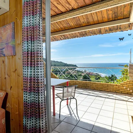 Apartament Varagoulis Giannis & Lenas *