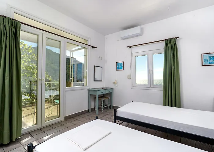 Varagoulis Giannis & Lenas Apartman
