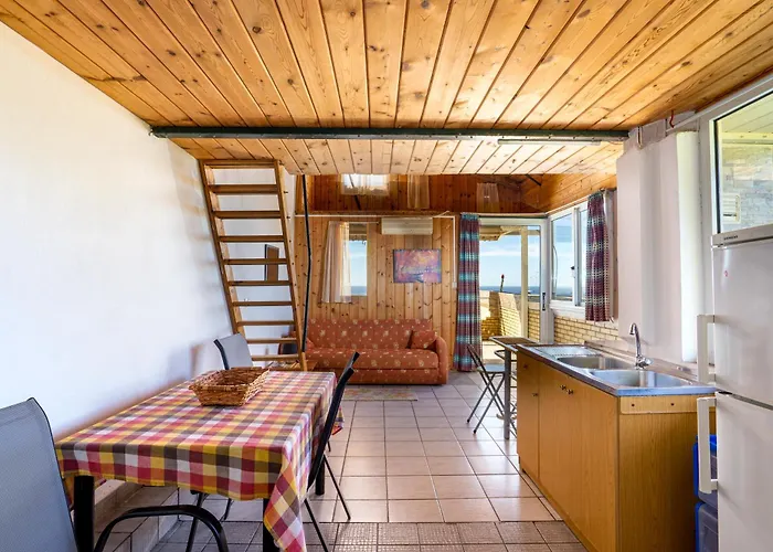 Varagoulis Giannis & Lenas Apartman *