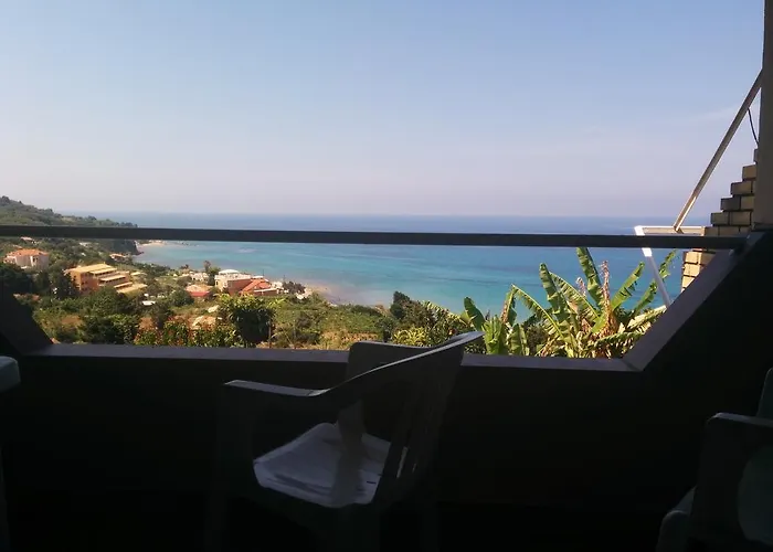 Varagoulis Giannis & Lenas Apartman Paramónasz